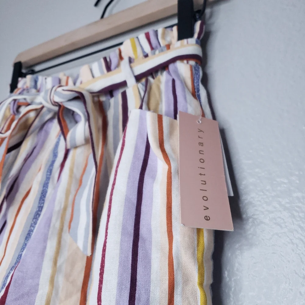 NWT Evolutionary Linen Rainbow Striped Shorts Size M